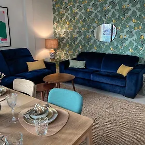 https://3-bedrooms-spacious-apartment-60-m-from-the-beach.tenerifehoteles.net